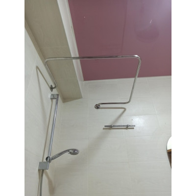 Карниз із нержавіючого металу з вигином під шторку для ванної